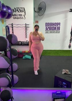 My gym bro me manda nudes + videos 12