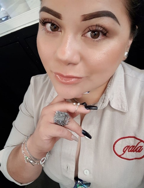 Me cogi a mi compañera del trabajo 1