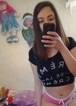 Flaquita manda nudes y videos turbandose a su novio 6